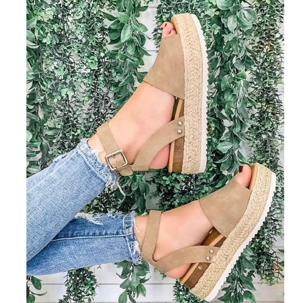Natural Espadrille sandal - Picture 2 of 9